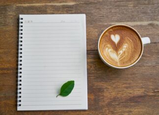 Co przyciąga uwagę w internecie?