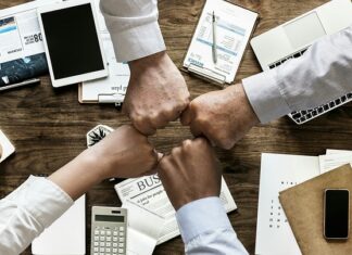 Co utrudnia nam budowanie kontaktu? Co utrudnia nam budowanie kontaktu?